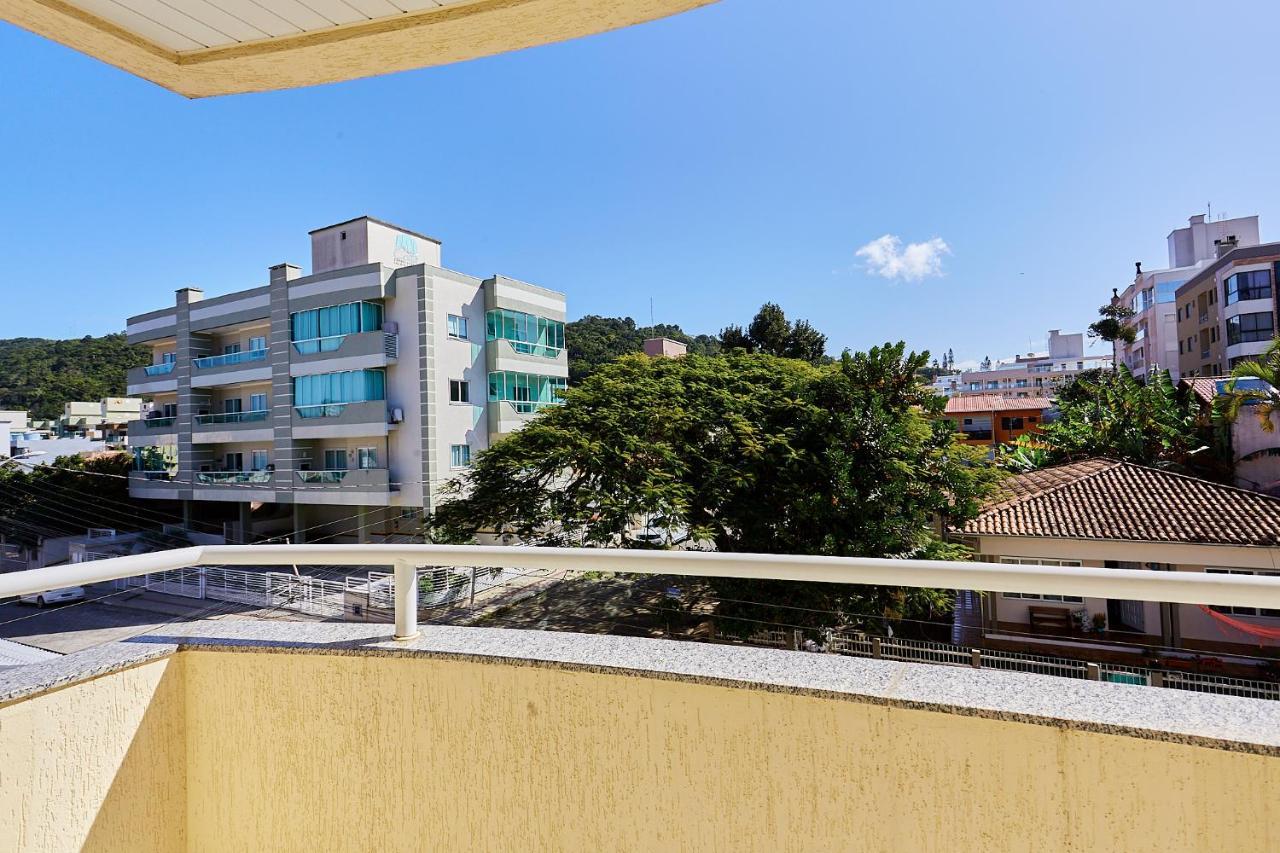 1040 - Departamento 2 Quartos Na Rua Pirajica . 200 M Da Praia Bombinhas Centro Kültér fotó